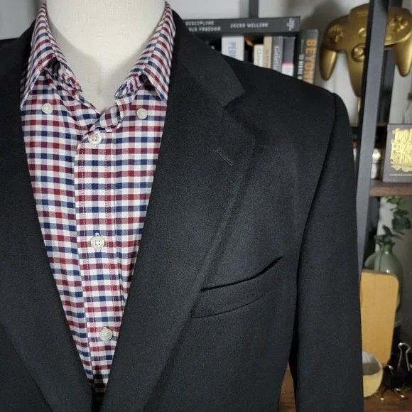 JOS A BANK GORDON Men's Sport Coat Blazer Two‎ Button Solid Black CASHMERE 43R